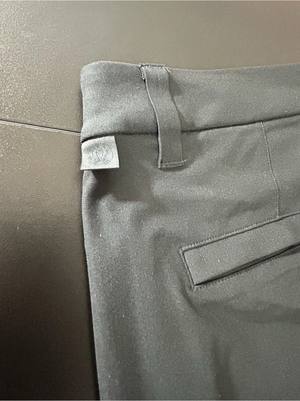 Lululemon Commission Short 9” Black Men’s Size 32 Athleisure Sporty Golf